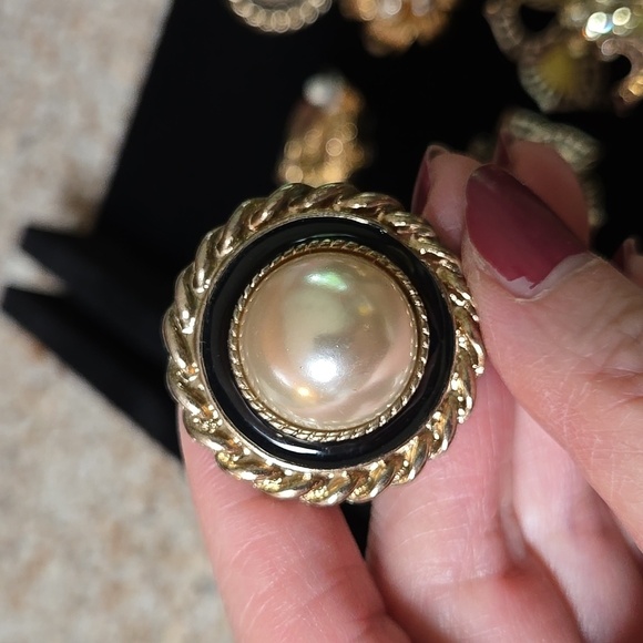 Elegant Gold and Black Clip On Women's Earrings Set Of 8 - Picture 14 of 17